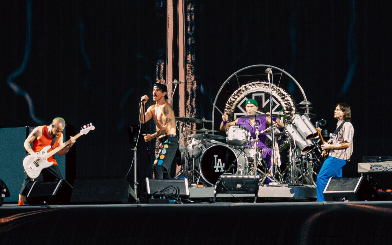 Red Hot Chili Peppers on stage in London in June 2022